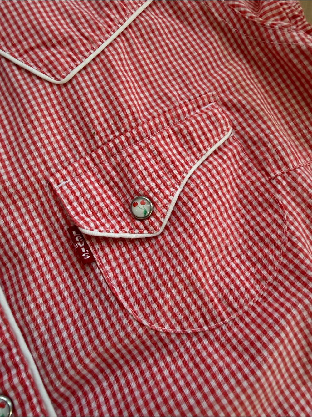 Levi’s' Vintage Red Gingham Cap-Sleeve Western Shirt - Picture 4 of 5